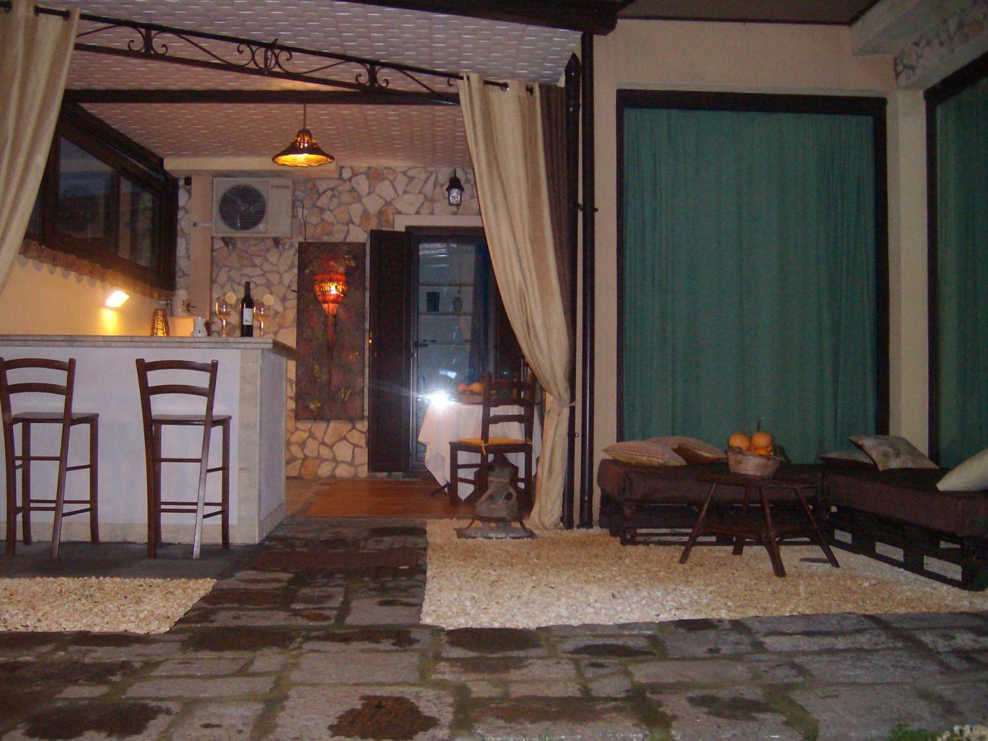 Villa Singola -Sole-Luna-Casavilladusoleil 阿奇雷亚莱 外观 照片